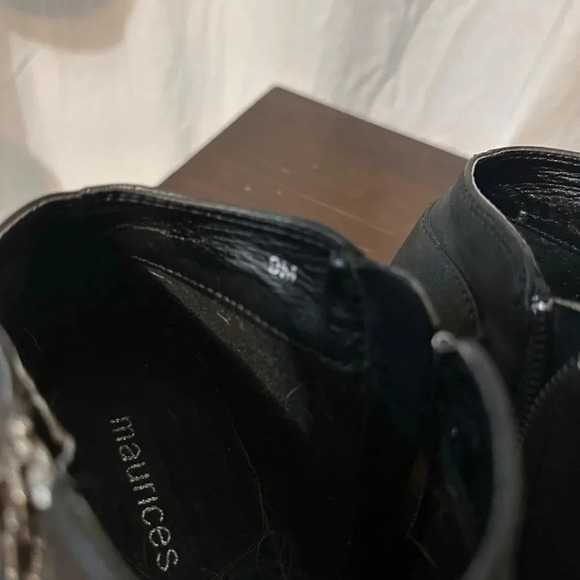 Maurice Size 9 Side Zip Booties. Low Heel. Black. 2 Zips Inside Needs Cleaning. - Picture 5 of 8
